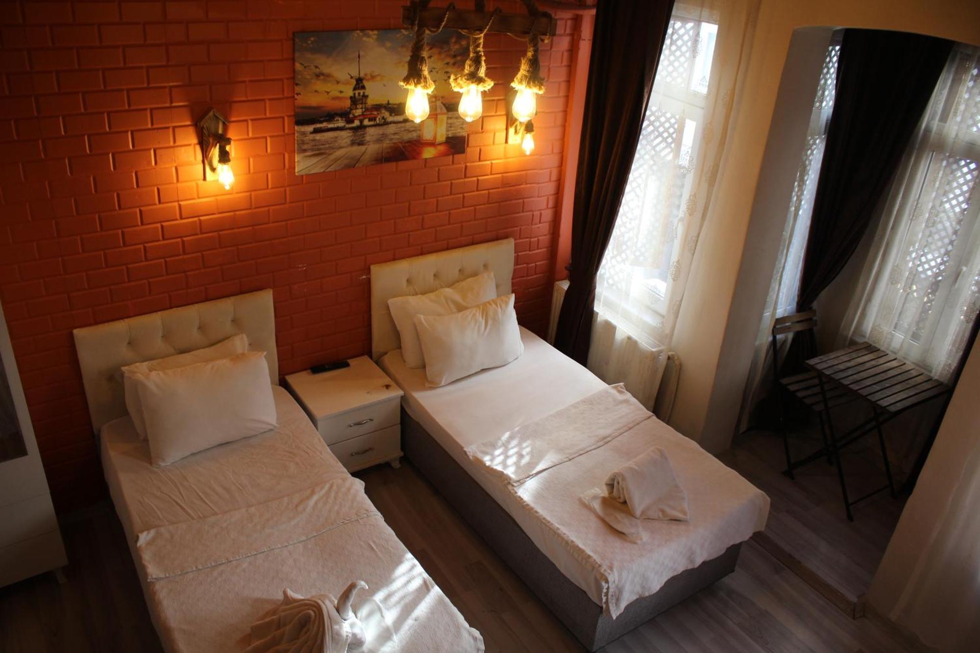 Taksim Bricktown Suite Istanbul Exterior photo